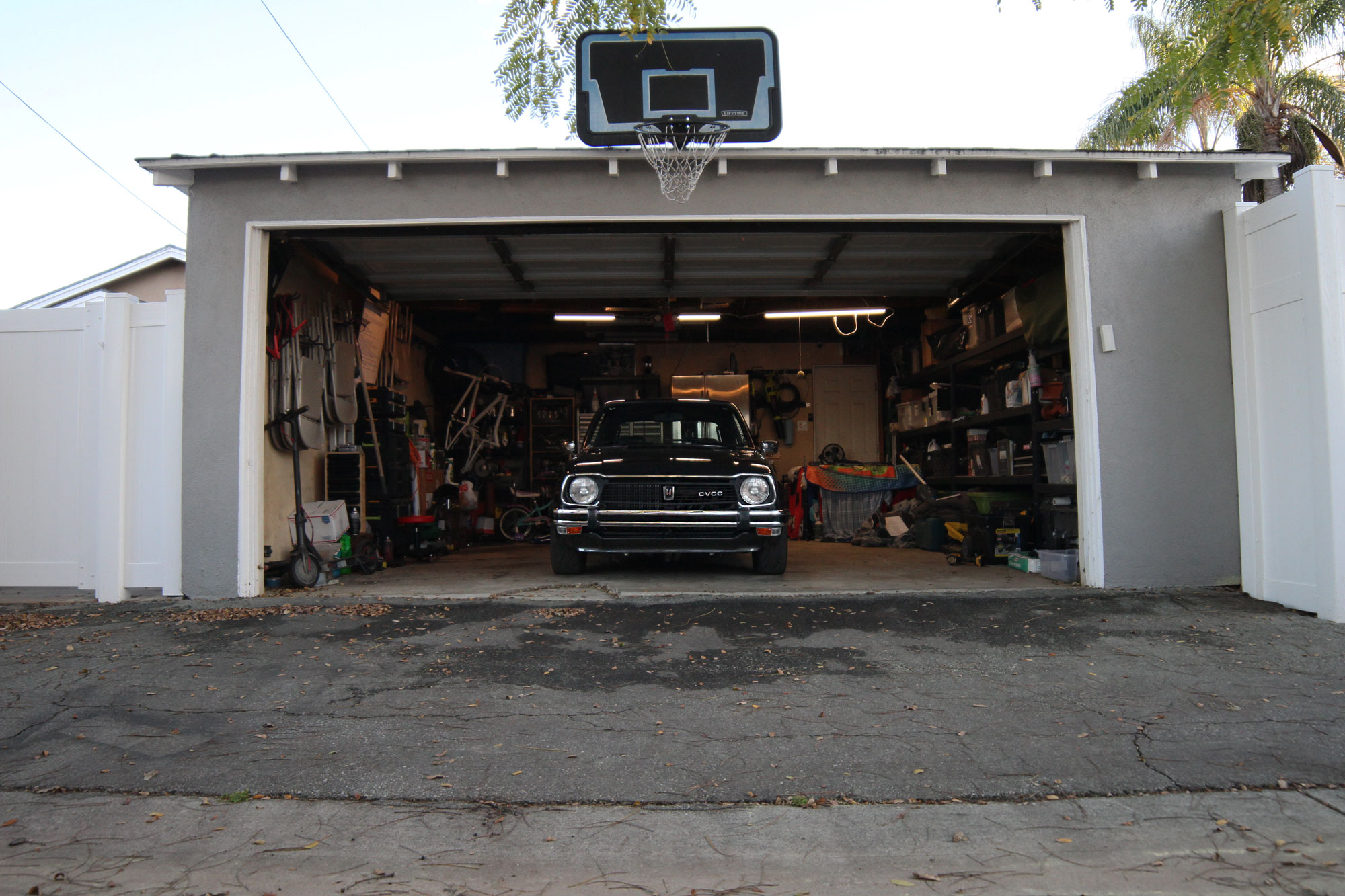 Honda Civic Cvcc from 1978 in the garage in Long Beach