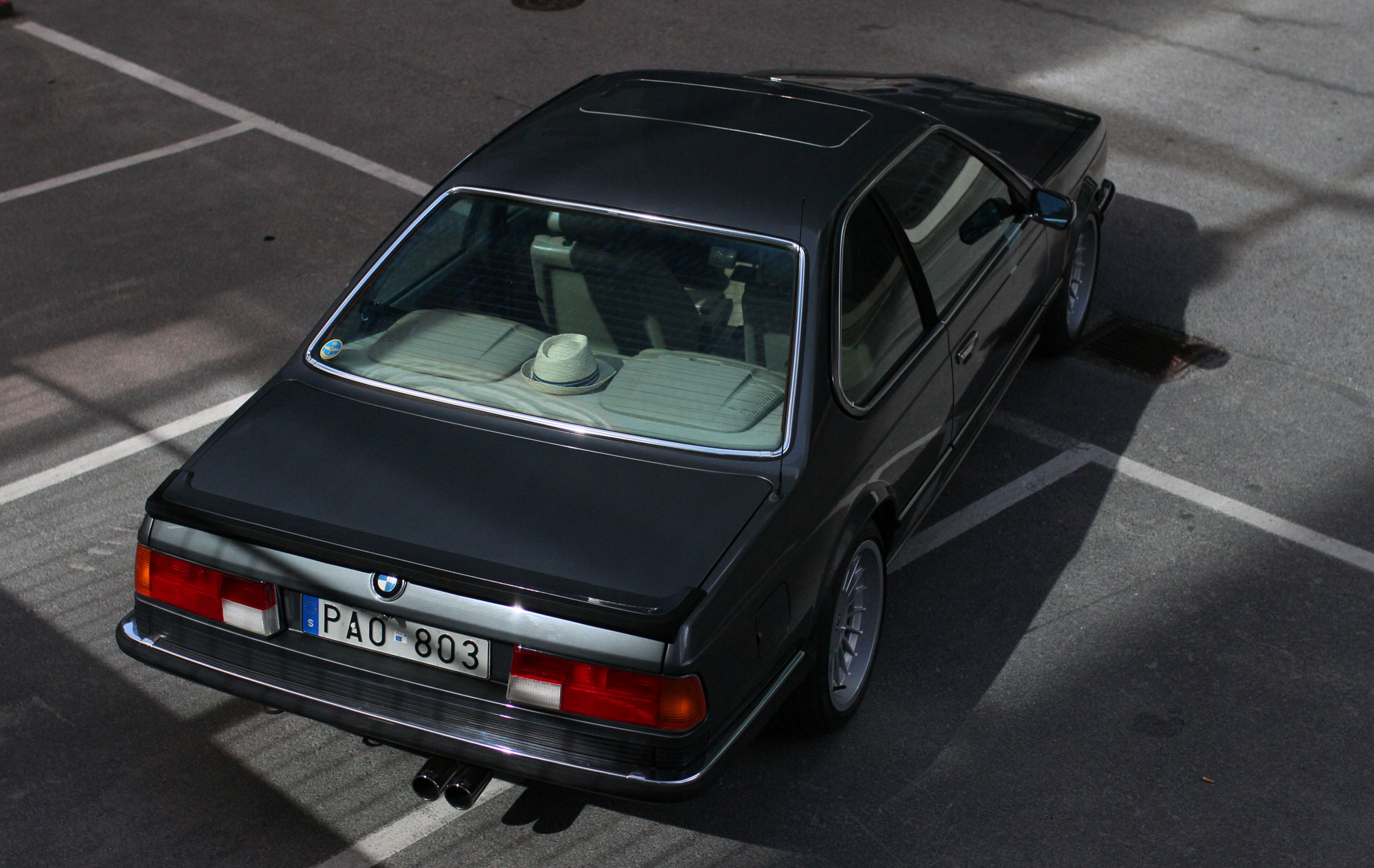 Rear end of the BMW 635 CSi