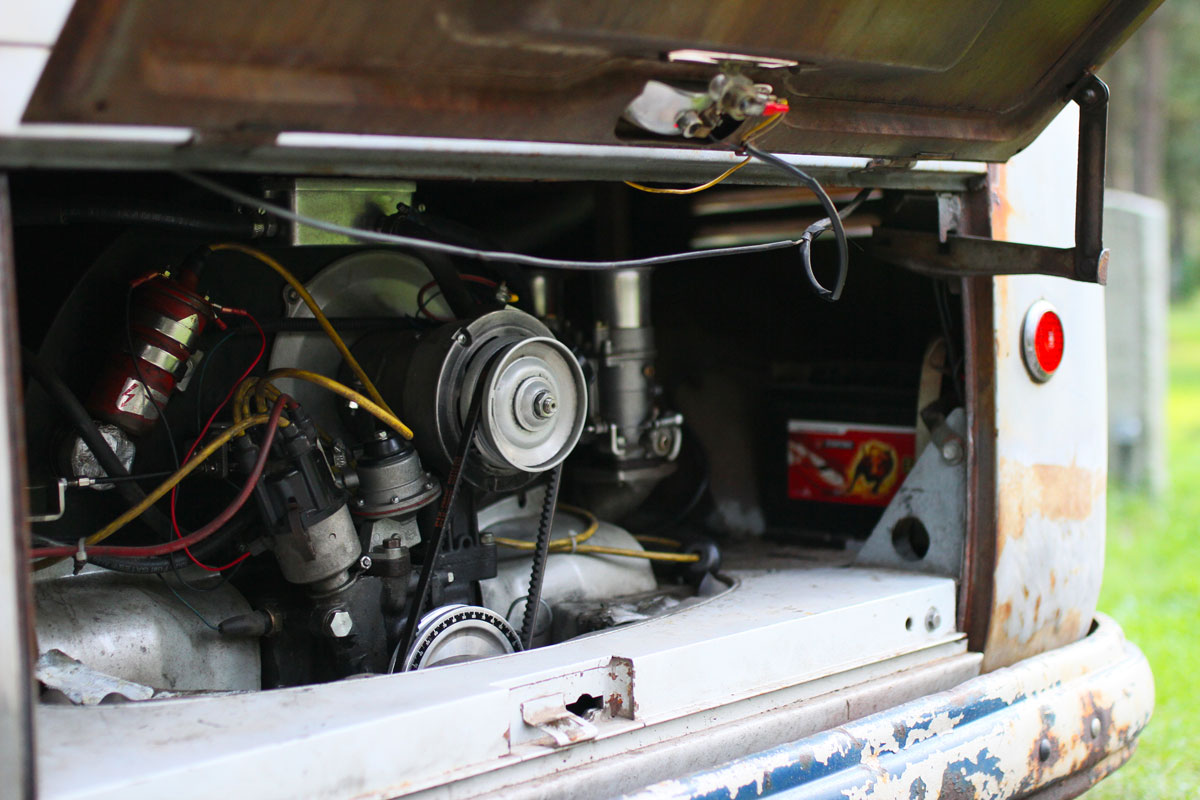 2.3 liters engine in a patina vw bus 1957