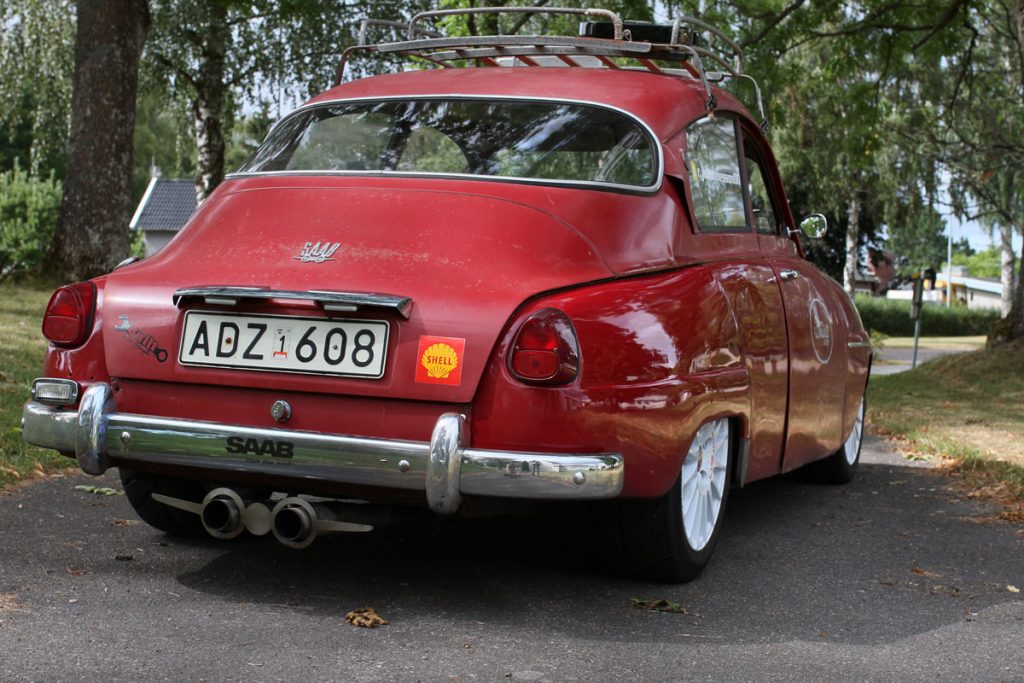 saab 96 1965 from behind
