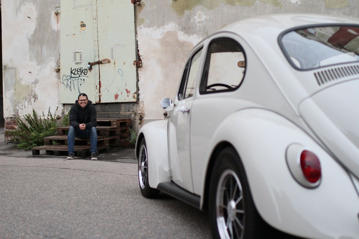 https://www.fascinatingcars.se/wp-content/uploads/2021/04/Micke-and-his-Cali-Look-Beetle-1967.jpg