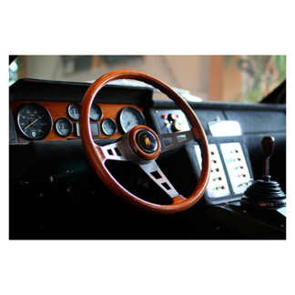 Lamborghini-Jarama-Bob-Wallace-Steeting-wheel