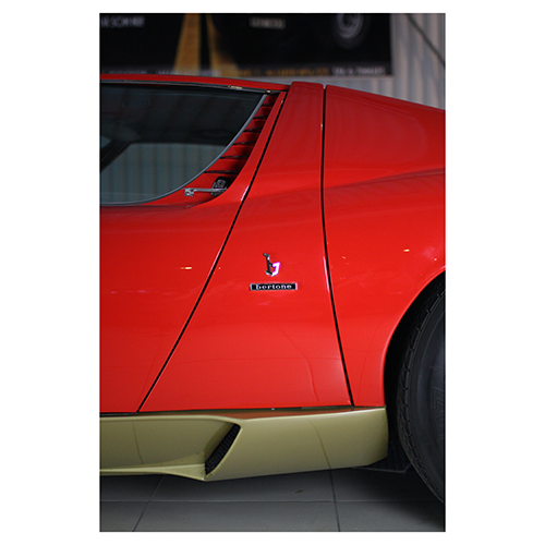 Lamborghini-Miura-left-side