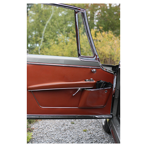 Maserati-quattroporte-1965-Left-door-close