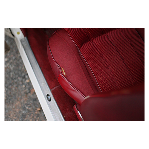 Pontiac-grand-am-1975-driver-seat
