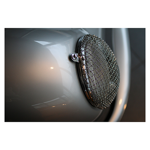 Rally-Porshce-356-right-headlight