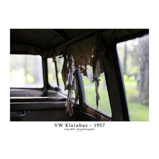 vw-kleinbus-1957-Curtain-with-text