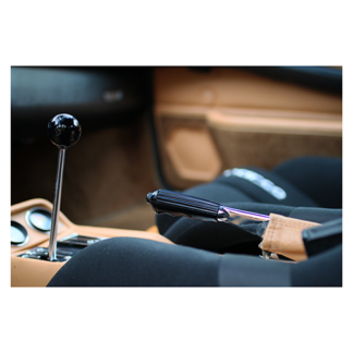 Ferrari-308-GTB-QV-Gear-stick-interior