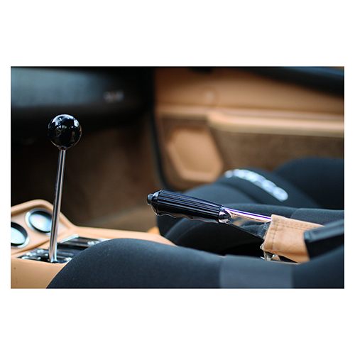 Ferrari-308-GTB-QV-Gear-stick-interior