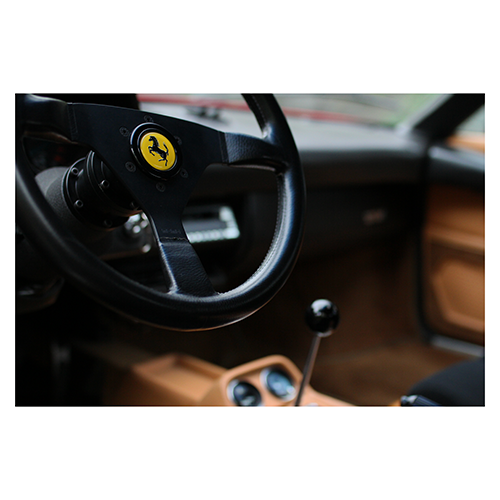 Ferrari-308-GTB-QV-Steering-wheel