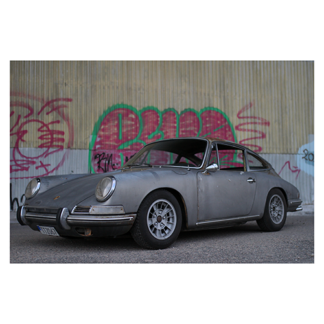 Porsche-912-Left-side-grafitti