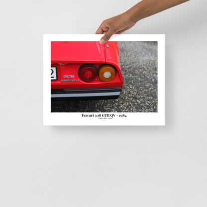 Ferrari-308-GTB-QV-Right-rear-lamps-with-text 30x40